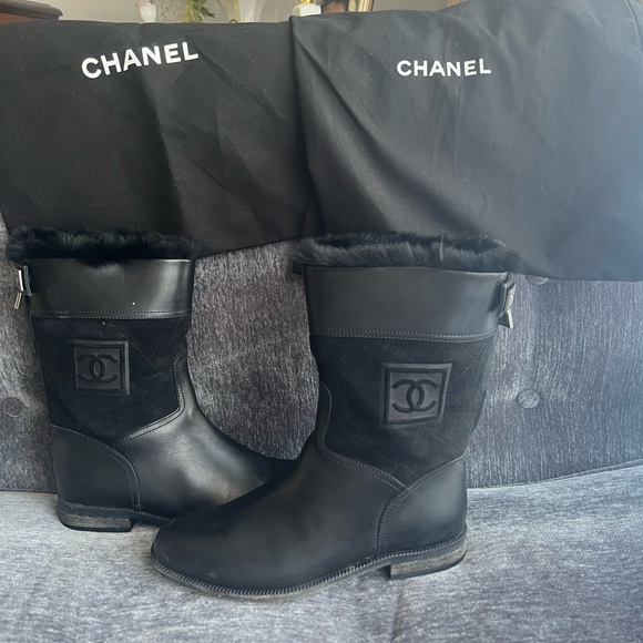 Authentic CHANEL black leather/suede boots, size 39, in excellent condition - Picture 12 of 16